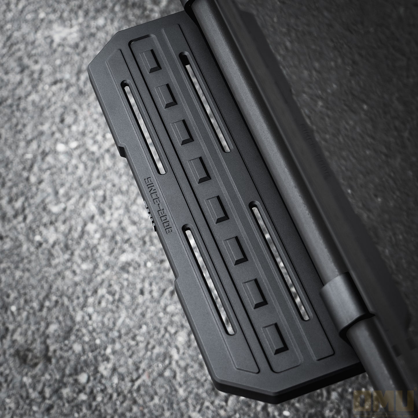 OMU Genesis Series Running Board Side Step For Ford Bronco