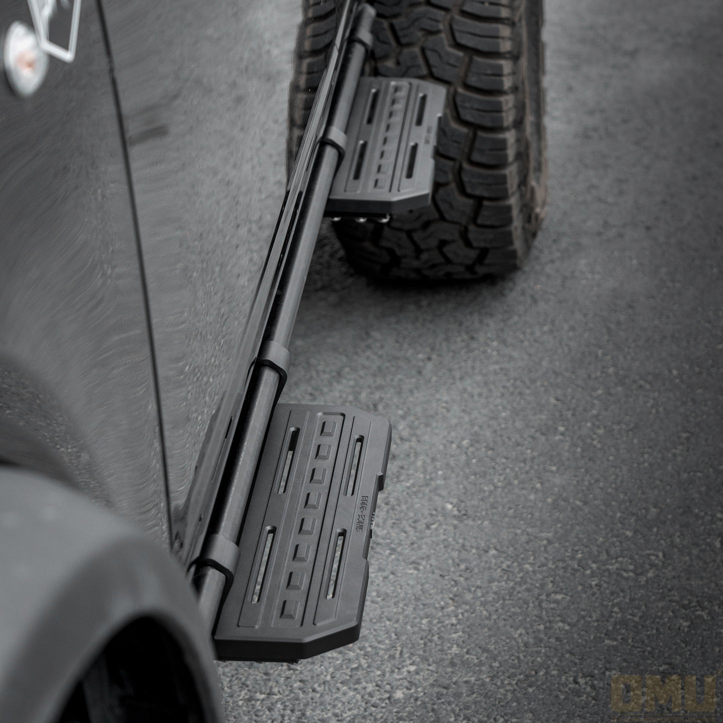 OMU Genesis Series Running Board Side Step For Ford Bronco
