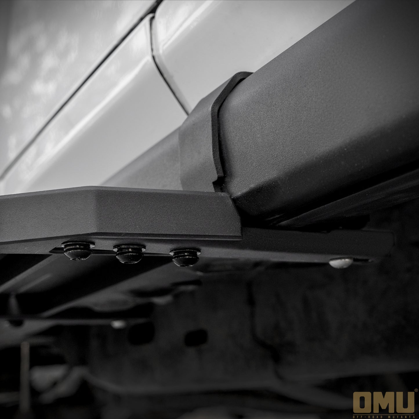 OMU Genesis Series Rock-rail Step For Jeep Wrangler JL