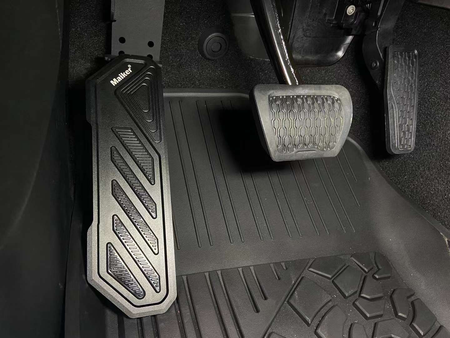 Maiker Jeep Wrangler JK/JL (4XE/ガソリンバージョン) Gladiator JT用左フットレストペダル